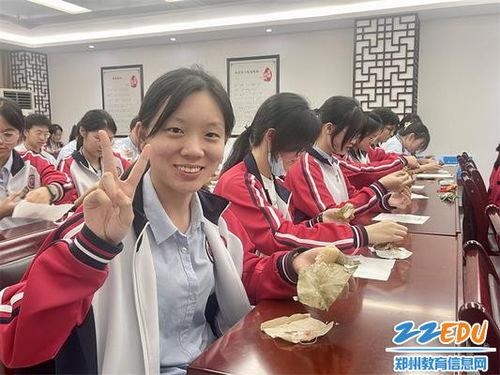 郑州实验中学吃瓜,揭秘校园“吃瓜”文化背后的故事