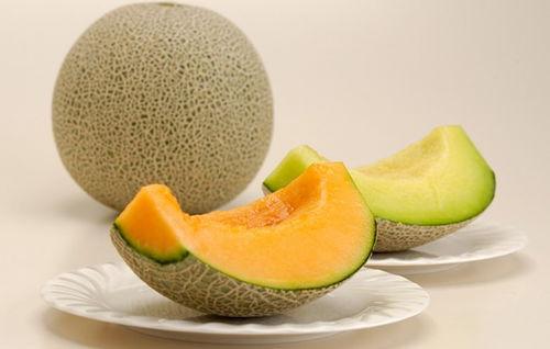 蜜瓜牛奶怎么吃,夏日清凉饮品新体验